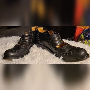 Fluevog - Alli - Mary Jane's size 6 black